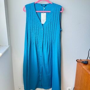 Pleated sleeveless dress